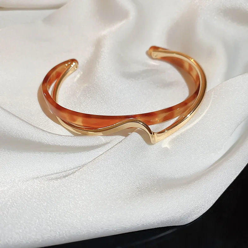 White Acrylic Bracelets Board Bend Metal Bangles Womens Hand Bracelets Geometric C- shaped