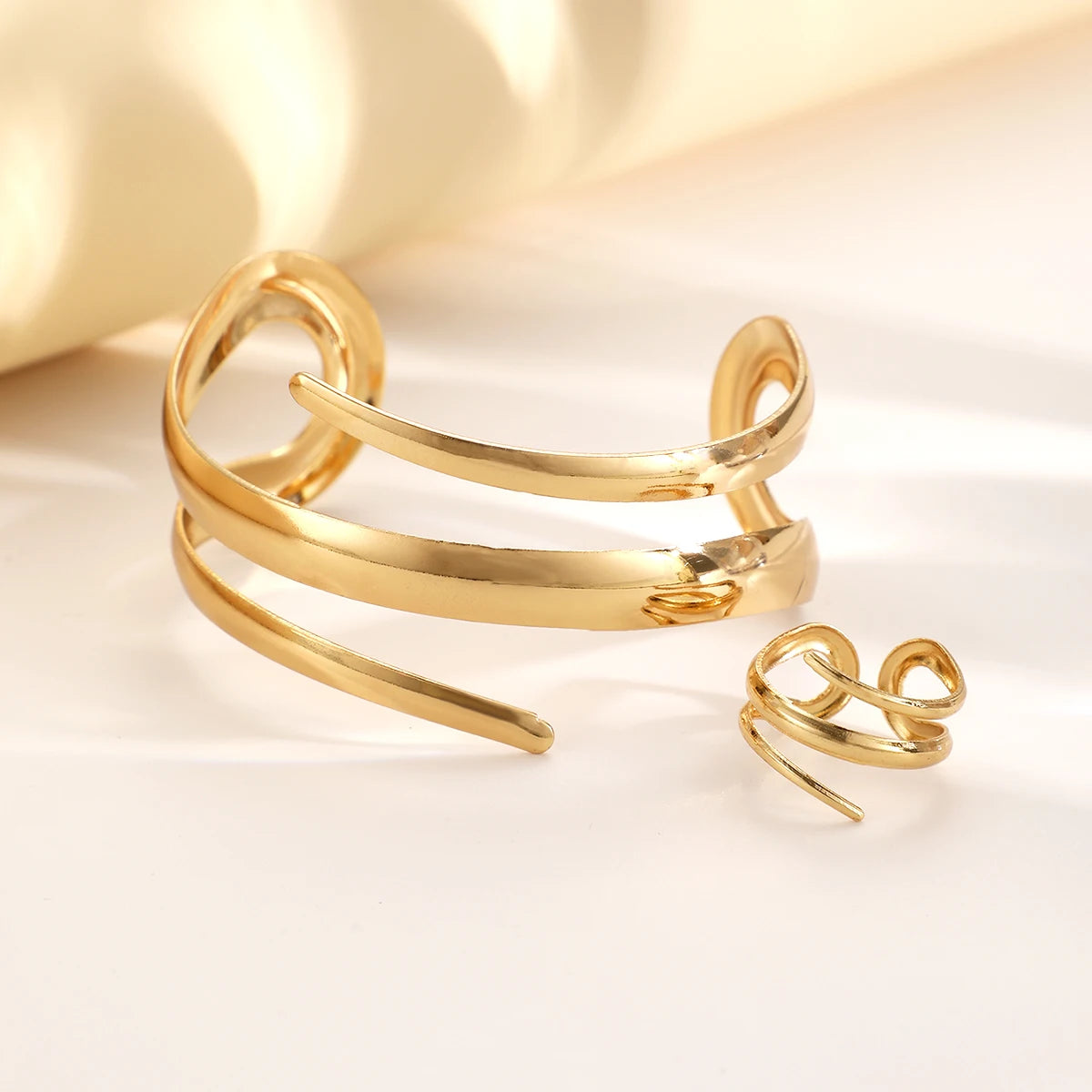 European And American Thick Bracelet And Ring Jewelry Set For Women Gold Color Geometric Line bracelets