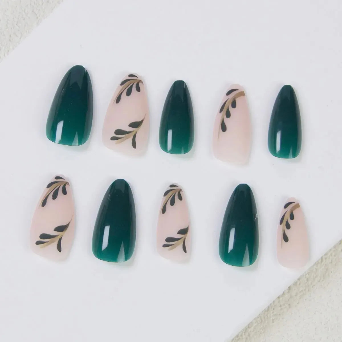 24pcs/box Women Long Almond Shaped False Nails Green Leaves Diy Fake Nail Artificial