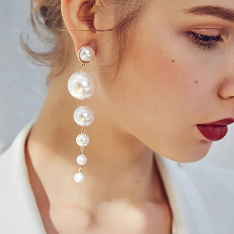 2023 New Classic Elegant Imitation Double Pearl Dangle Earrings For Women Crystal Long
