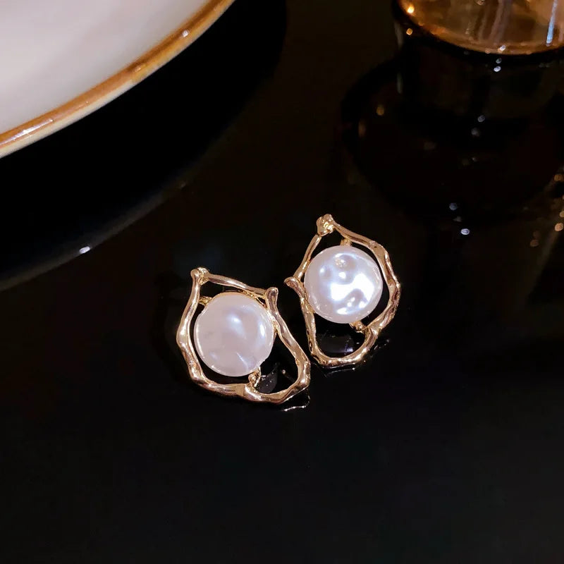 Imitation Pearl Earrings For Women Heart Round Stud Earrings Elegant Love Ear Stud Party