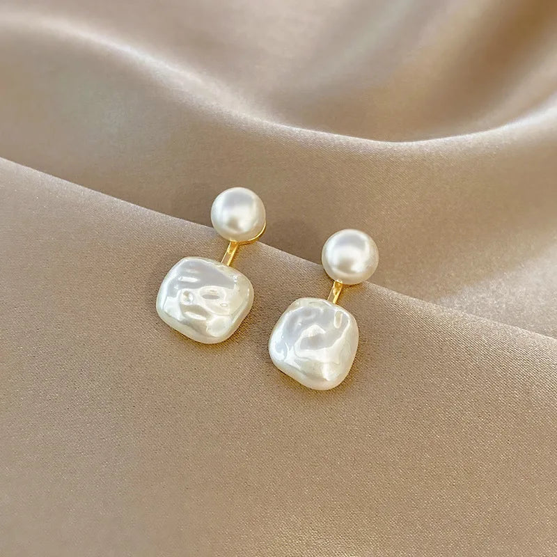 2023 New Classic Elegant Imitation Double Pearl Dangle Earrings For Women Crystal Long