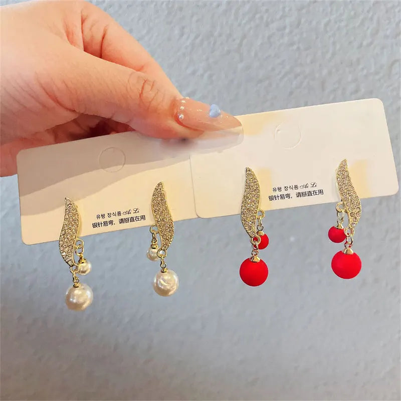 2023 New Classic Elegant Imitation Double Pearl Dangle Earrings For Women Crystal Long